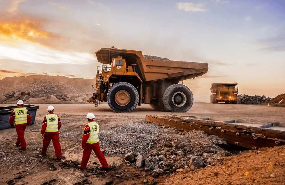 Mining Connectivity Solutions